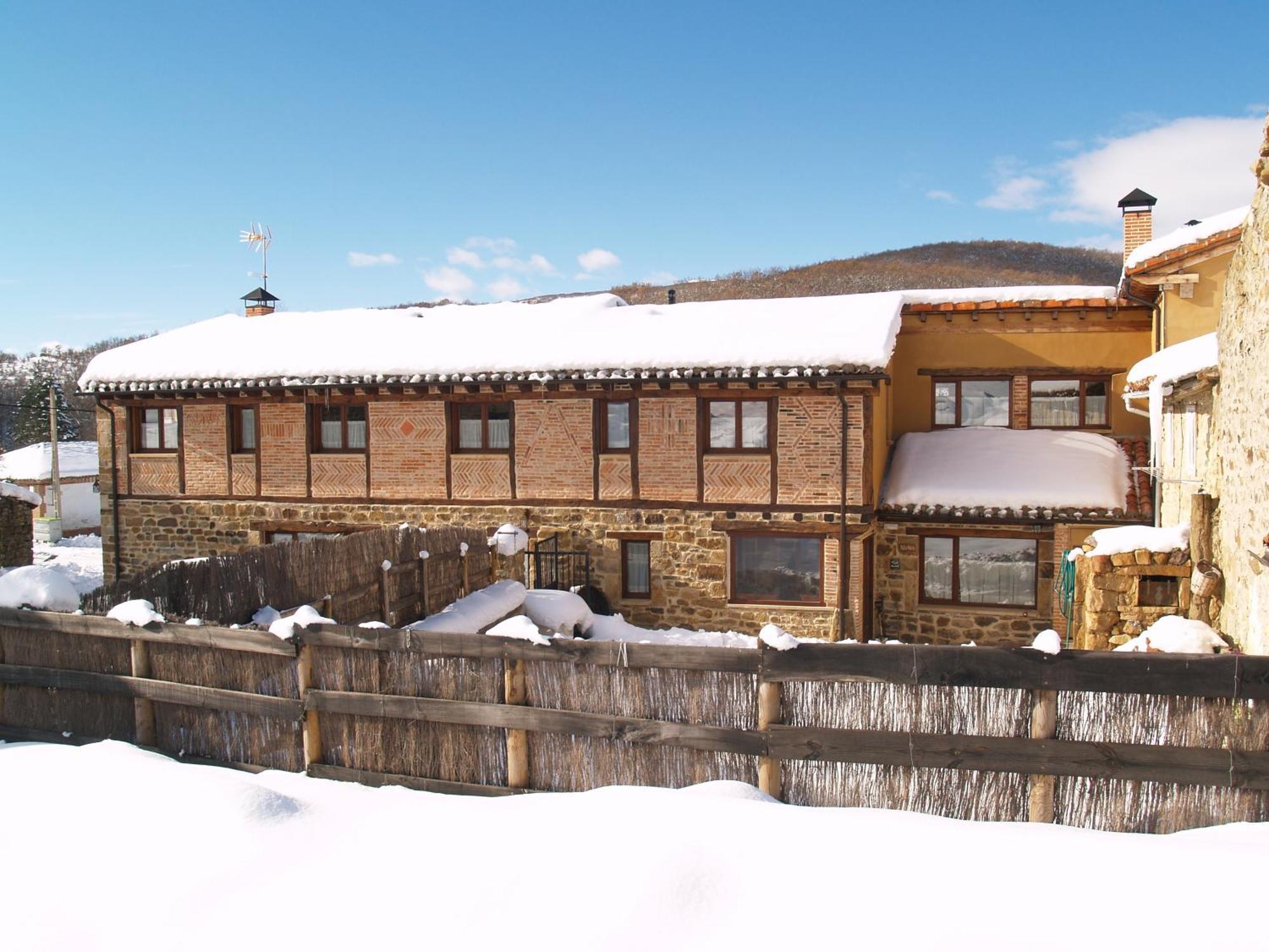 Hotel Rural Piedra Abierta San Martín de Perapertú Exterior foto