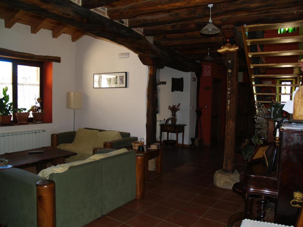 Hotel Rural Piedra Abierta San Martín de Perapertú Exterior foto