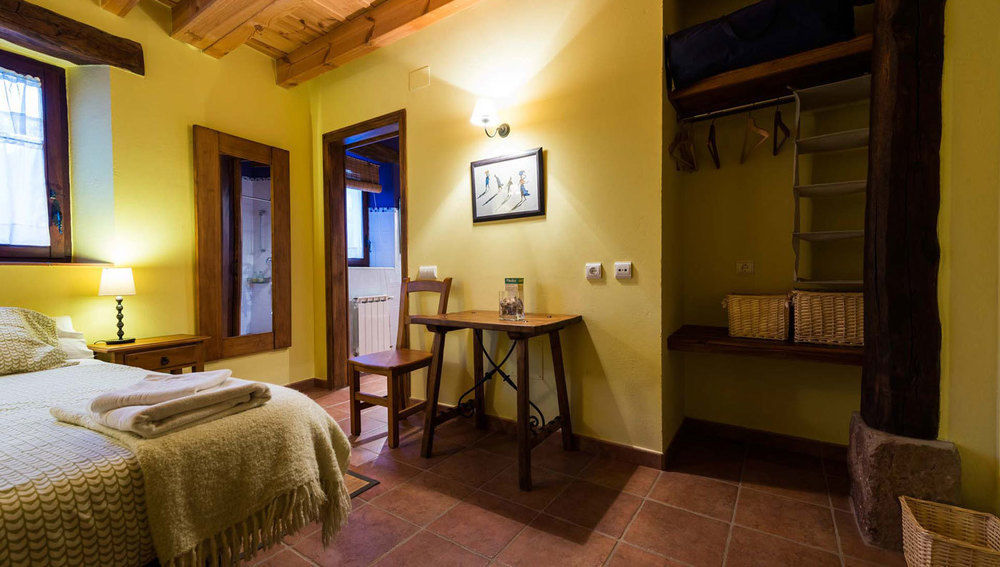 Hotel Rural Piedra Abierta San Martín de Perapertú Exterior foto